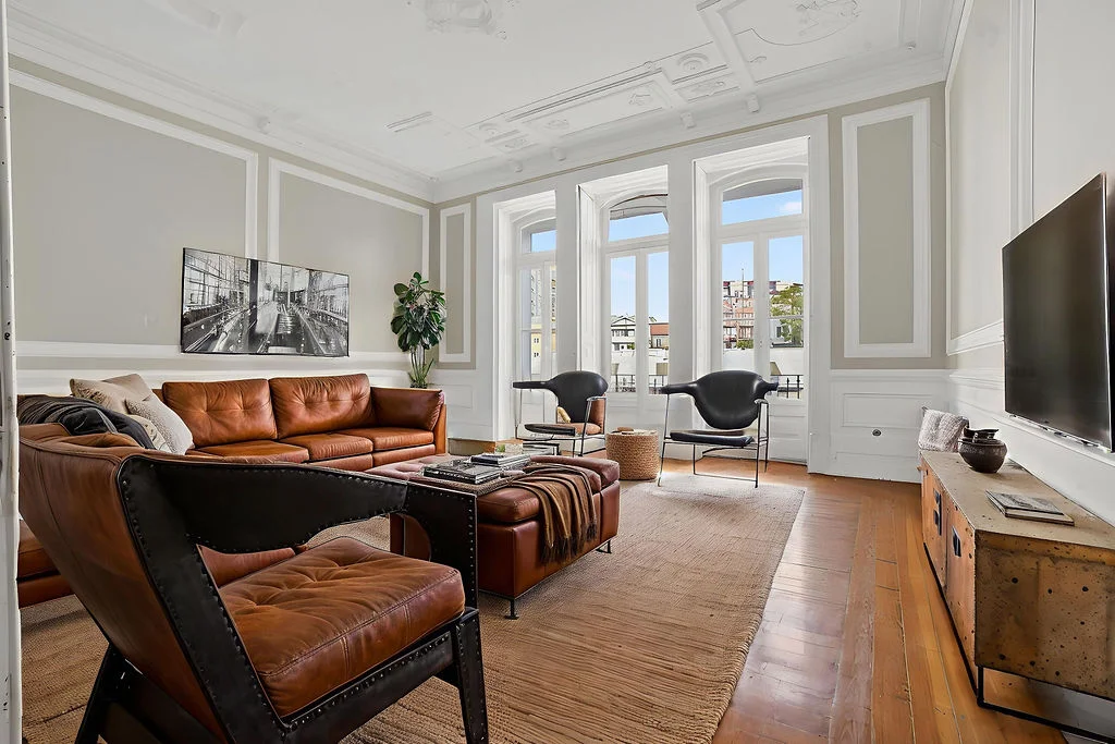 Apartamento T10 de Charme em Edifício Histórico Classificado – Rua Braamcamp em Lisboa